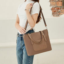 Load image into Gallery viewer, Women's Tote Bag / Shoulder Bag - HLJ 3169