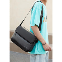 Load image into Gallery viewer, Men&#39;s  Leather Crossbody Bag / Shoulder Sling Bag - VUR 5007